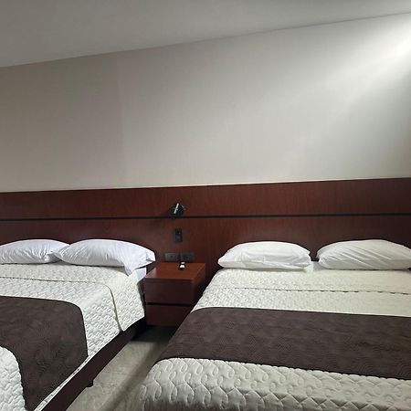 Hotel Caluva Loja Kültér fotó