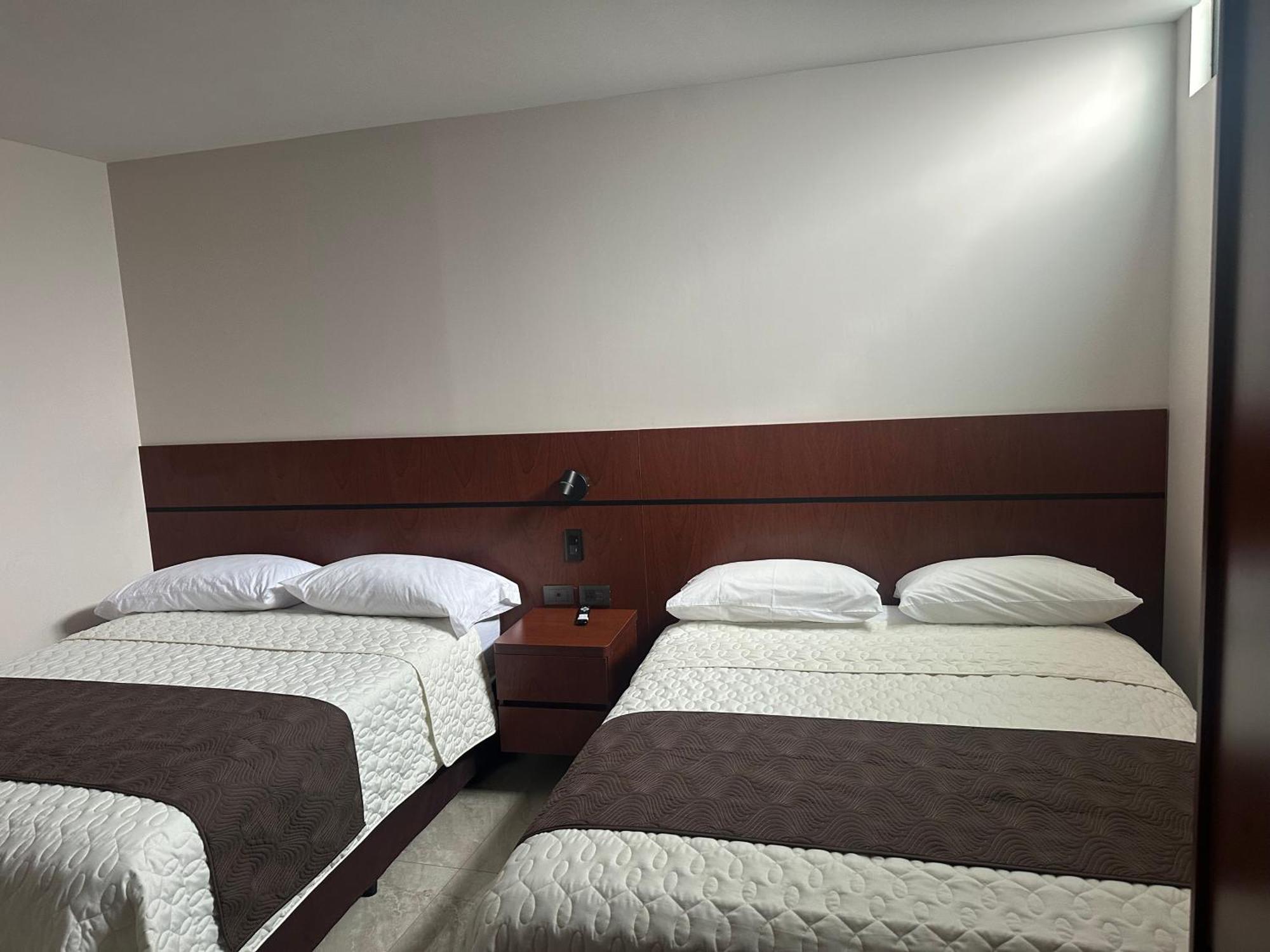 Hotel Caluva Loja Kültér fotó