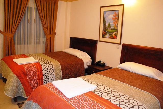 Hotel Caluva Loja Kültér fotó